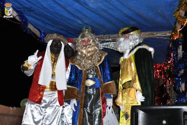 Cabalgata de Reyes 2017  Los Reyes Magos de Oriente traen regalos a los niños de Palencia de Negrilla.